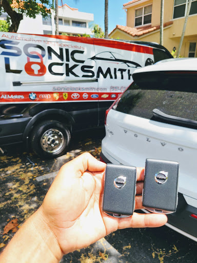 Towing Service «Sonic Lock N Tow, LLC.», reviews and photos, 728 NW 9th Ave, Fort Lauderdale, FL 33311, USA