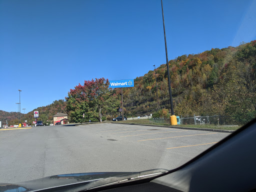 Discount Store «Walmart», reviews and photos, 201 Walton Rd, Harlan, KY 40831, USA