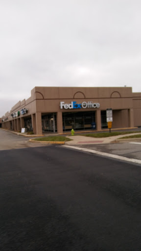 Print Shop «FedEx Office Print & Ship Center», reviews and photos, 2646 Colonel Glenn Hwy, Fairborn, OH 45324, USA