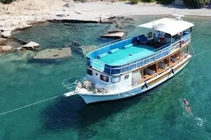 Hello Foca Boat Tours image