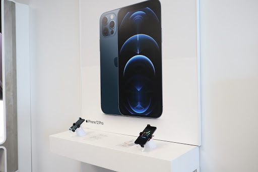 Cell Phone Store «Verizon Authorized Retailer, TCC», reviews and photos, 126 E Main St, Gas City, IN 46933, USA