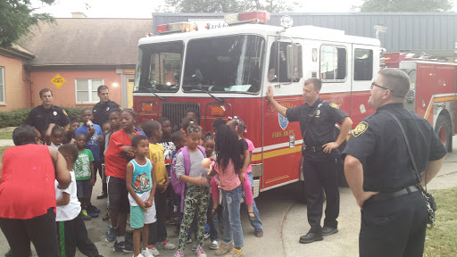 Community Center «Parkhill Community Center», reviews and photos, 1703 S 13th St, Louisville, KY 40210, USA