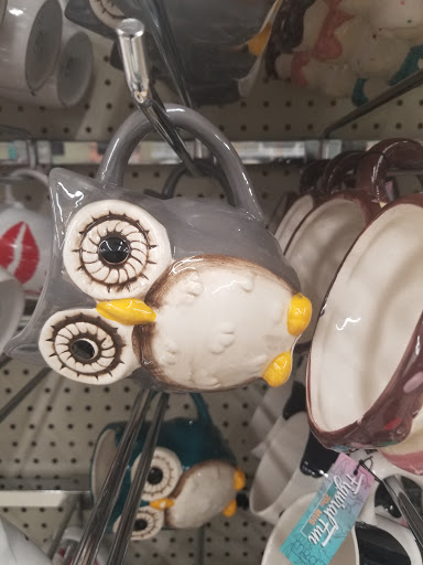 Discount Store «Big Lots», reviews and photos, 16100 E 10 Mile Rd, Eastpointe, MI 48021, USA