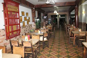Restaurante Bar La Portada image