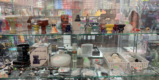 Tobacco Shop «Tobacco Palace & Vape Shop Gainesville», reviews and photos, 235 Pearl Nix Pkwy #2, Gainesville, GA 30501, USA