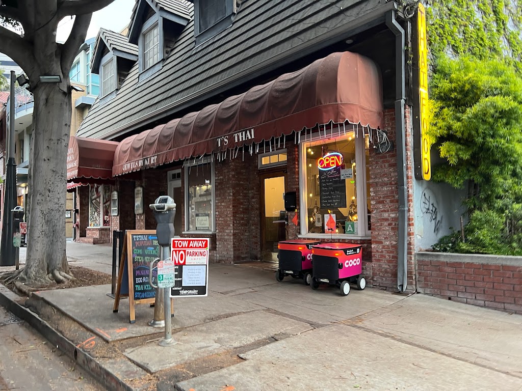 T's Thai Restaurant 90401