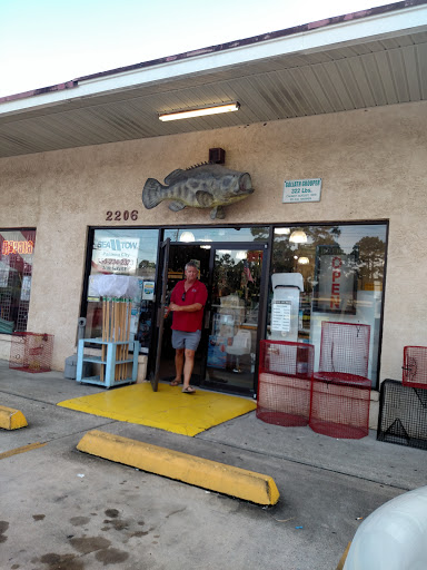 Sporting Goods Store «Half Hitch-Panama City Beach», reviews and photos, 2206 Thomas Dr, Panama City, FL 32408, USA
