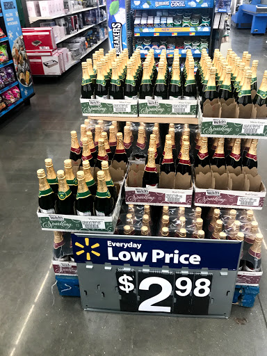 Department Store «Walmart Supercenter», reviews and photos, 100 Mall Dr, Steubenville, OH 43952, USA