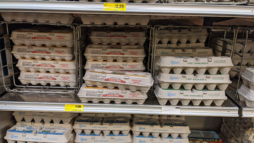Grocery Store «Grocery Outlet Bargain Market», reviews and photos, 424 Roseville Square, Roseville, CA 95678, USA