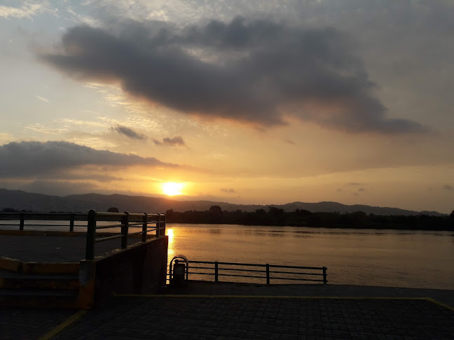 Opiniones de Malecón de Tachina en Esmeraldas - Centro de jardinería