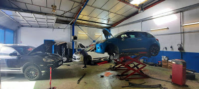 MONDIAL AUTOS PNEUS à Martigues