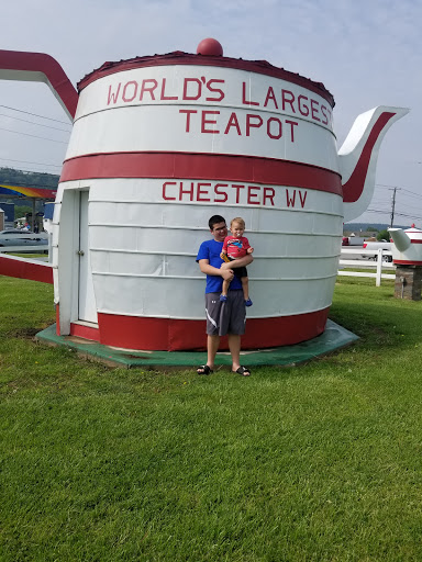 Gas Station «Sunoco Gas Station», reviews and photos, 800 Carolina Ave, Chester, WV 26034, USA