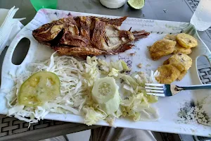 D' Arelis Mariscos image