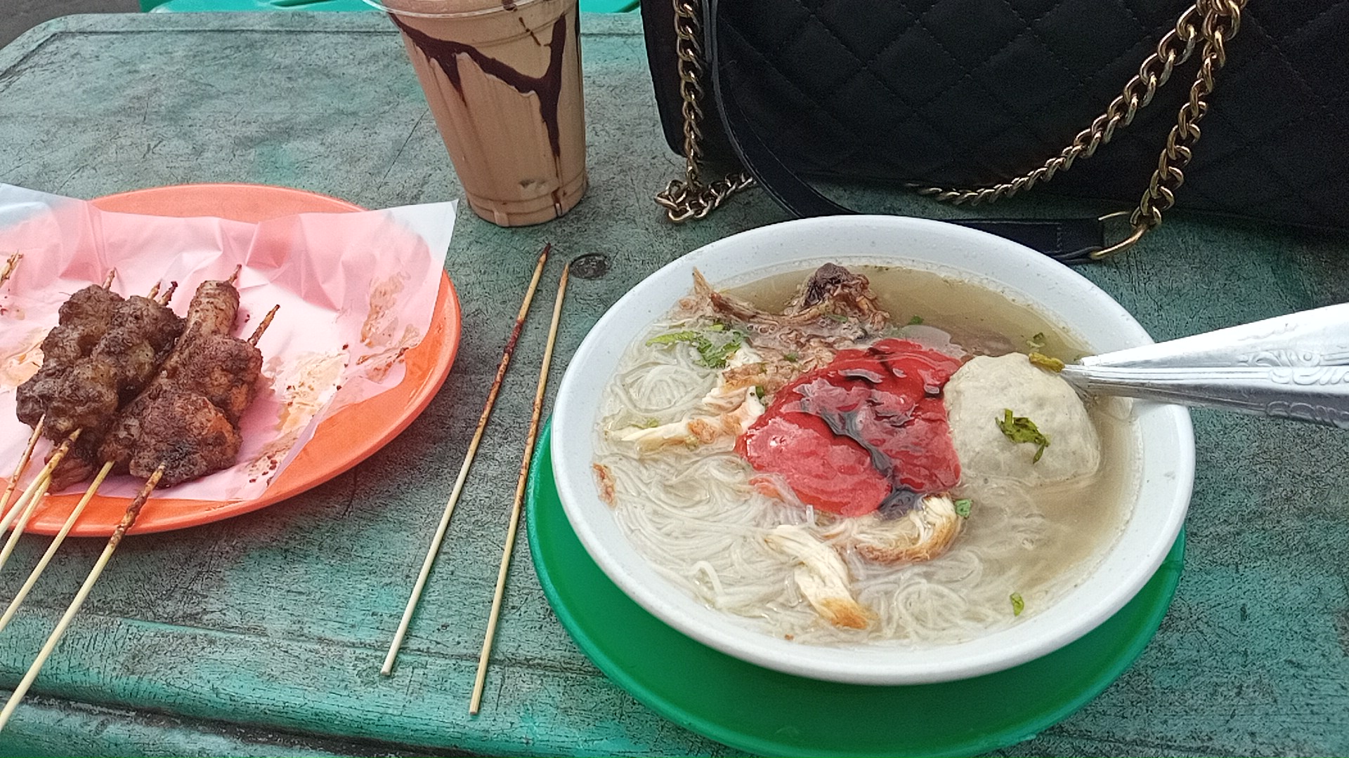 Barong Kacaribu Bakso Feri Muslim Photo