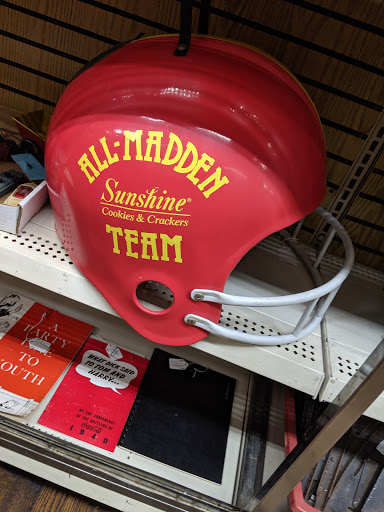 Antique Store «Downtown Antiques Mall», reviews and photos, 1 Court Square, West Plains, MO 65775, USA