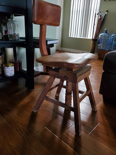 Thrift Store «St. Vincent de Paul Thrift Stores Orlando», reviews and photos, 770 S Orange Blossom Trail, Apopka, FL 32703, USA