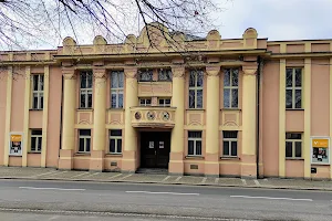 Šember Theater image