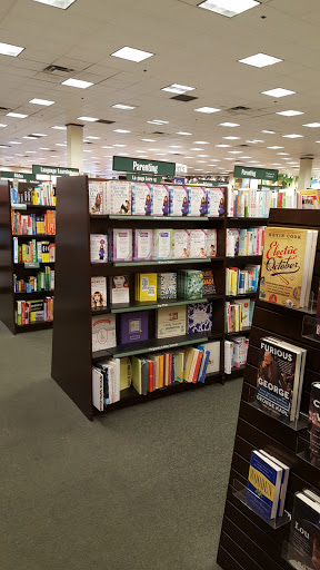 Book Store «Barnes & Noble», reviews and photos, 12193 Fair Lakes Promenade Dr, Fairfax, VA 22033, USA