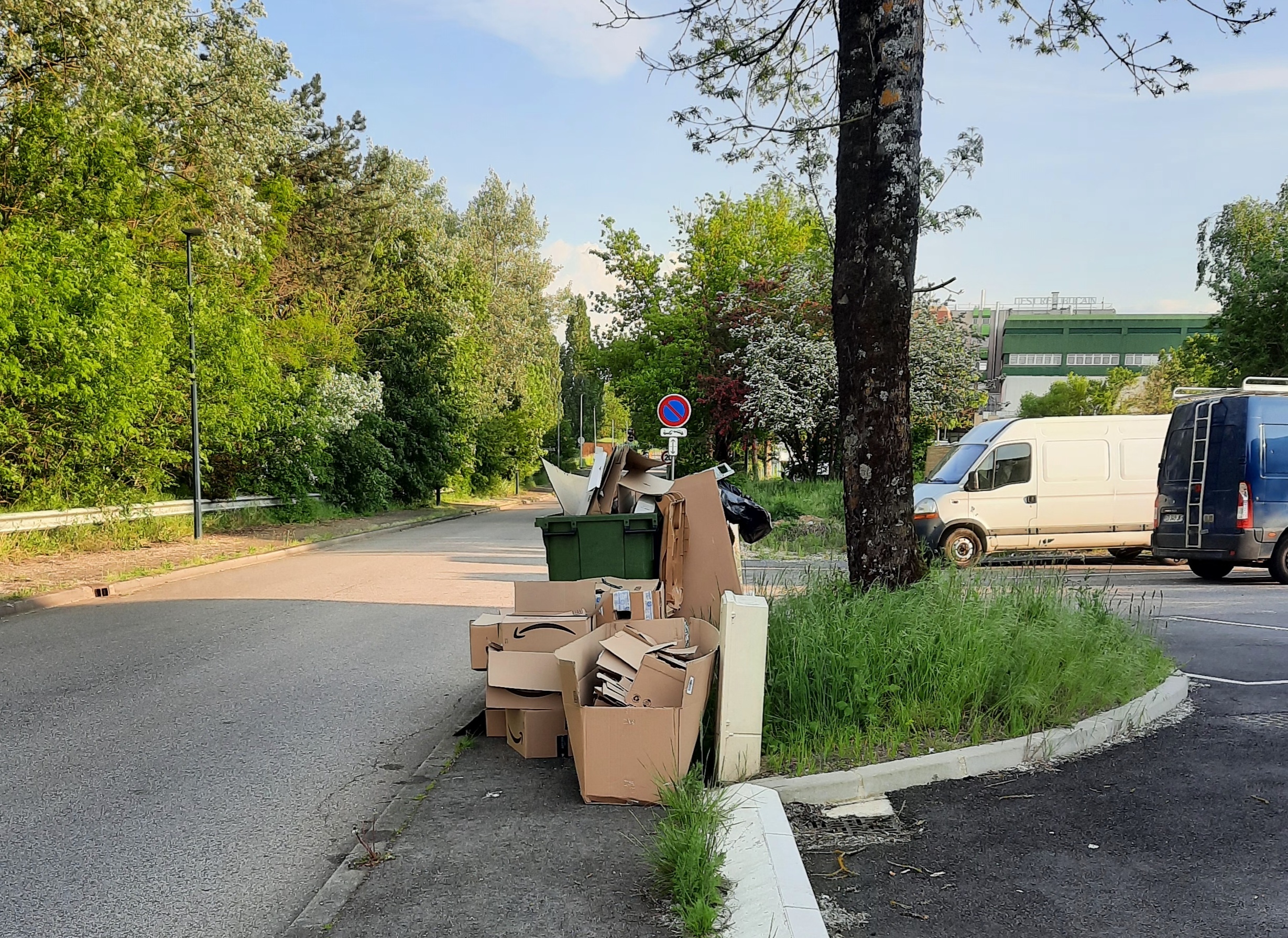 Photo n° 4 de l'avis de T.I fait le 14/05/2023 à 18:11