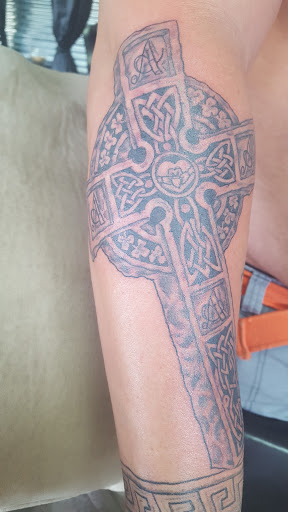 Tattoo Shop «Electroluxe Tattoo Company», reviews and photos, 8001 Front Beach Rd, Panama City Beach, FL 32407, USA