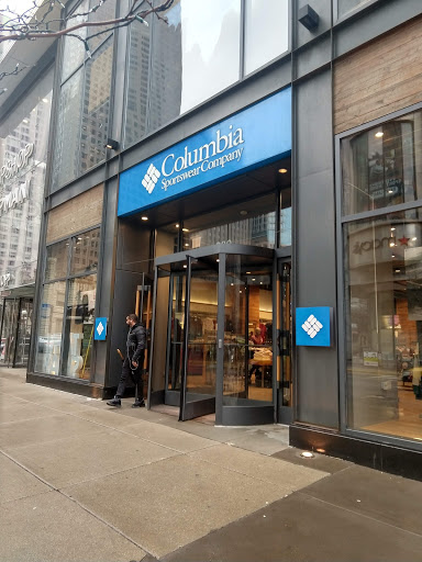 Sportswear Store «Columbia Sportswear», reviews and photos, 830 N Michigan Ave, Chicago, IL 60611, USA