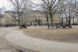 51. Grundschule Dresden "An den Platanen"