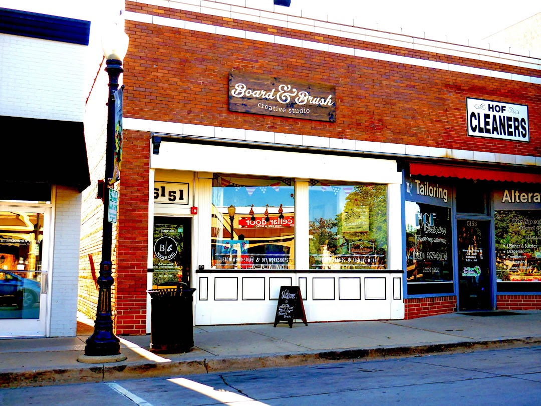 Board & Brush Creative Studio - Downers Grove