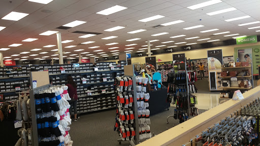 Shoe Store «Shoe Carnival», reviews and photos, 2325 S Stemmons Fwy, Lewisville, TX 75067, USA