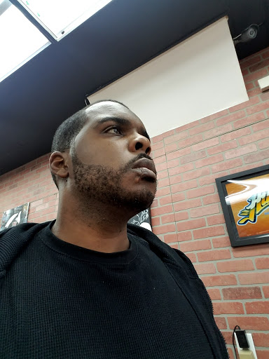 Barber Shop «The Hustle Barbershop», reviews and photos, 135-22 Hillside Avenue, Richmond Hill, NY 11418, USA