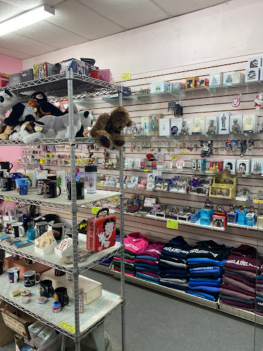 Gift Shop «Xenos Candy & Gifts», reviews and photos, 231 Chestnut St, Philadelphia, PA 19106, USA