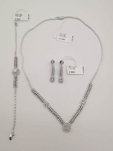 Jewelry Store «Studio Jewelers», reviews and photos, 2240 Bartow Ave, Bronx, NY 10475, USA