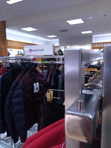 Clothing Store «Neiman Marcus», reviews and photos, 2442 E Sunrise Blvd, Fort Lauderdale, FL 33304, USA