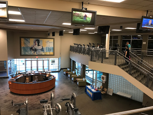 Gym «LA Fitness», reviews and photos, 2050 S Telegraph Rd, Bloomfield Hills, MI 48302, USA