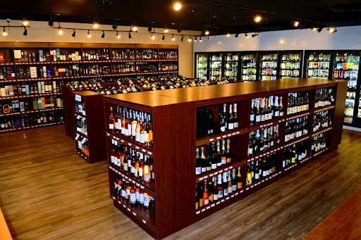 Wine Store «West Side Wines & Spirits», reviews and photos, 10 Raymond Rd, West Hartford, CT 06107, USA