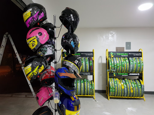 Tiendas de cascos moto en Managua