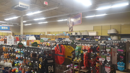 Pet Supply Store «Petco Animal Supplies», reviews and photos, 6416 Carlisle Pike #300, Mechanicsburg, PA 17050, USA