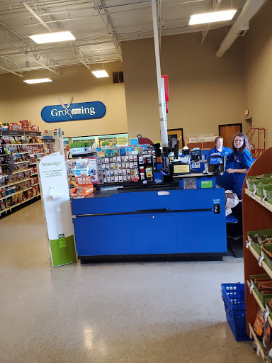 Pet Supply Store «PetSmart», reviews and photos, 2865 Oak Valley Dr, Ann Arbor, MI 48103, USA