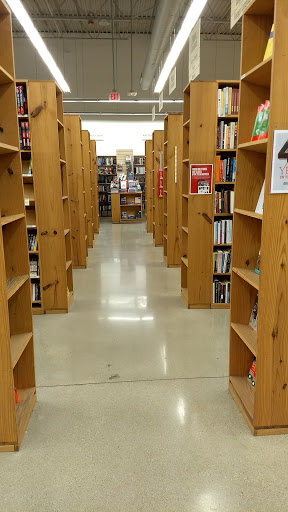 Book Store «Half Price Books», reviews and photos, 1075 E Golf Rd, Schaumburg, IL 60173, USA