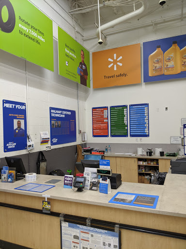 Tire Shop «Walmart Tires & Auto Parts», reviews and photos, 1661 Jungermann Rd, St Peters, MO 63304, USA