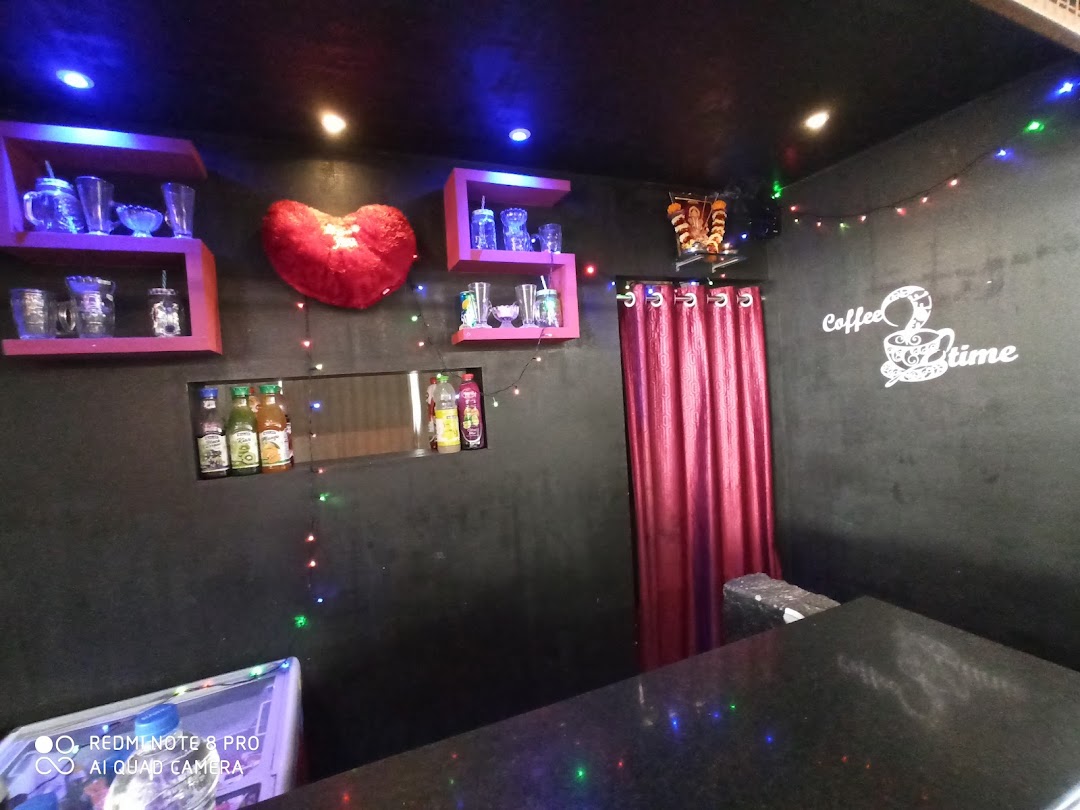 LOVEBITE CAFE