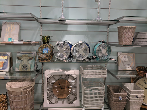 Department Store «Marshalls», reviews and photos, 3485 Steelyard Dr, Cleveland, OH 44109, USA