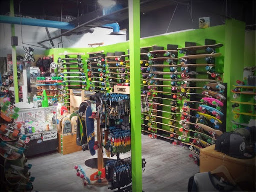 Skateboard Shop «Catalyst Surf & Skate», reviews and photos, 11551 University Blvd, Orlando, FL 32817, USA