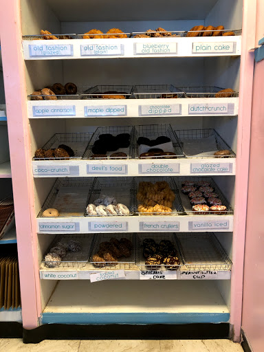 Donut Shop «Donut Day», reviews and photos, 18955 SW Tualatin Valley Hwy, Beaverton, OR 97006, USA