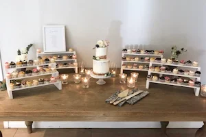 Hapa Cupcakes & Cakes image