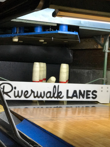 Bowling Alley «Riverwalk Lanes & Games», reviews and photos, 11 High St, Amesbury, MA 01913, USA