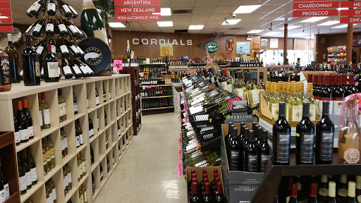 Wine Store «Foremost Liquors», reviews and photos, 275 Green Bay Rd, Wilmette, IL 60091, USA