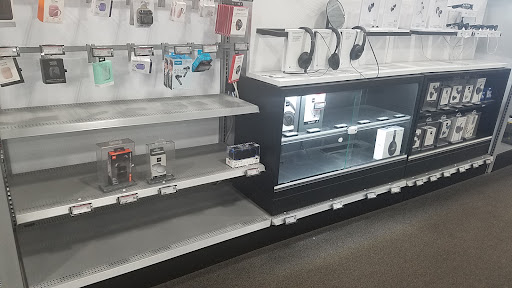 Electronics Store «Best Buy», reviews and photos, 11840 71st St, Kenosha, WI 53142, USA