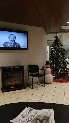 Car Dealer «LaFontaine Toyota», reviews and photos, 2027 S Telegraph Rd, Dearborn, MI 48124, USA