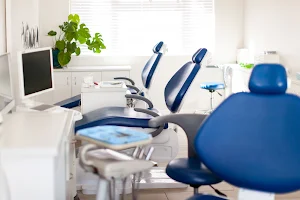 Biutiful Dental and Aesthetics Centre - Dr Philip Middleton image