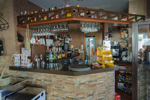 Cafe-Bar Bella Atalaya - Av. de Pescia, 20, 29780 Nerja, Málaga